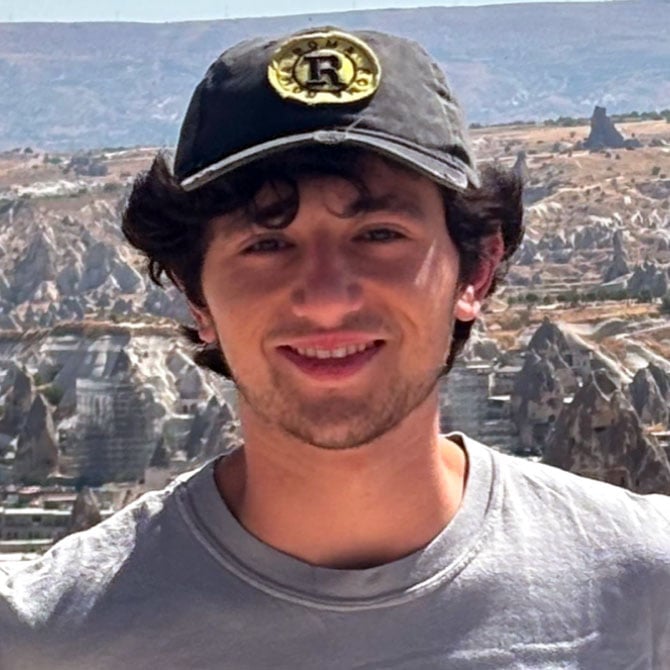 Jackson Cahn headshot